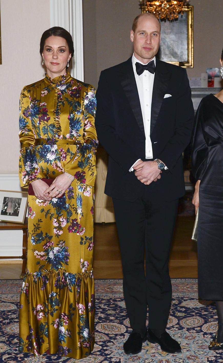 Wie wunderschön ist dieses Kleid? Wir können uns gar nicht sattsehen ...