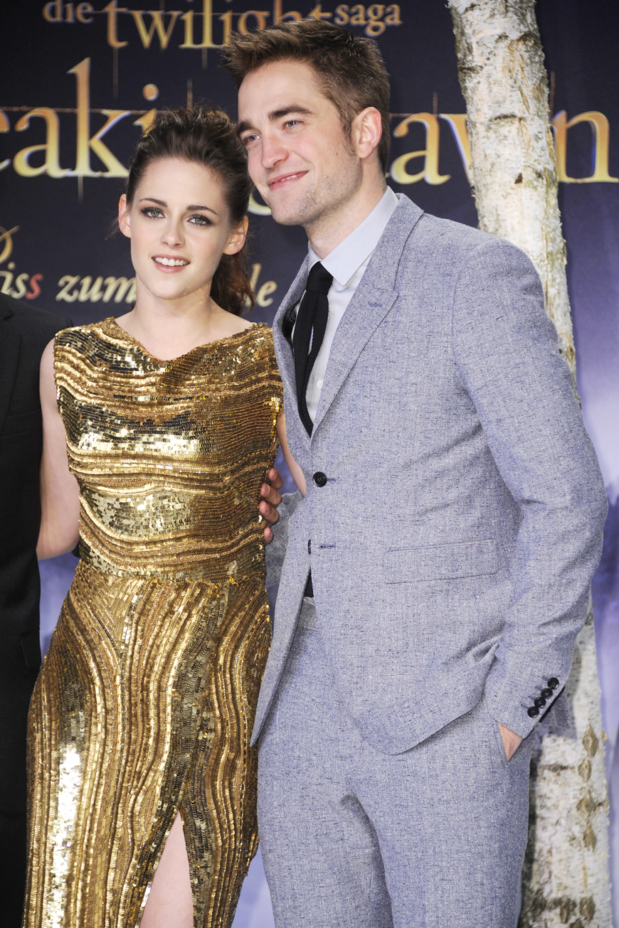 Und das, obwohl Kristen zu diesem Zeitpunkt mit ihrem „Twilight“-Kollegen Robert Pattinson, 31, liiert war.