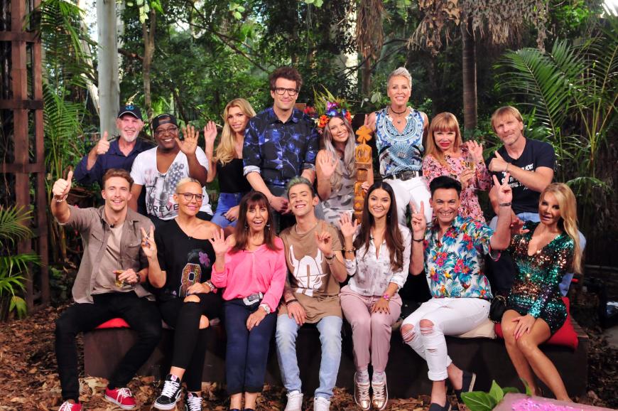 Endlich wieder in Deutschland! Nach zwei Wochen voller Erlebnisse in Australien sind die Promis zurück in ihrer Heimat. Auf ihren Social-Media-Kanälen wenden sich die VIPs mit süßen Worten an ihre Fans.