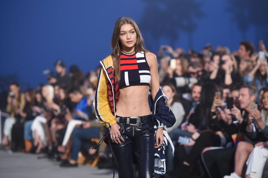 Auf Twitter äußerte sich Gigi Hadid zum Grund für ihre Gewichtsschwankungen.