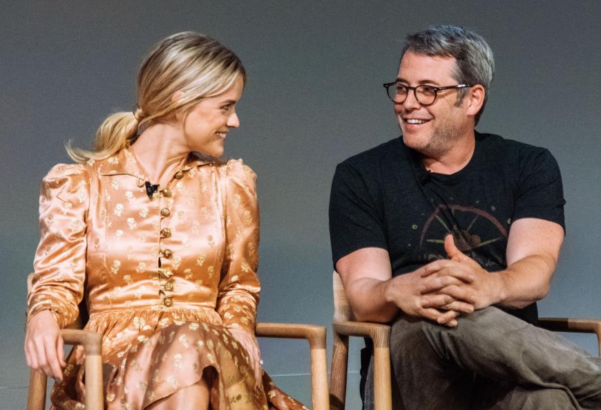 Blicke sagen mehr als tausend Worte: Auch Schauspielerin Alice Eve hat es Matthew angetan.