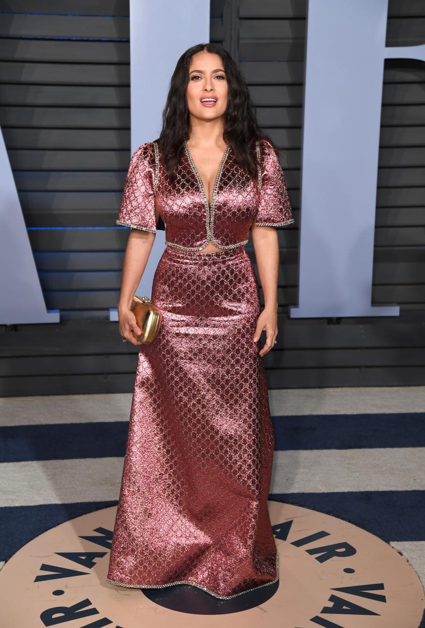 Salma Hayek hätte fashiontechnisch gerne noch eine Schippe drauflegen können, ein schönes Kleid, aber für den Anlass wäre es noch etwas opulenter gegangen.