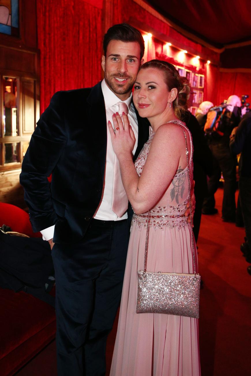 Soooo romantisch! Leonard Freier machte seiner Caona vor wenigen Wochen einen Heiratsantrag