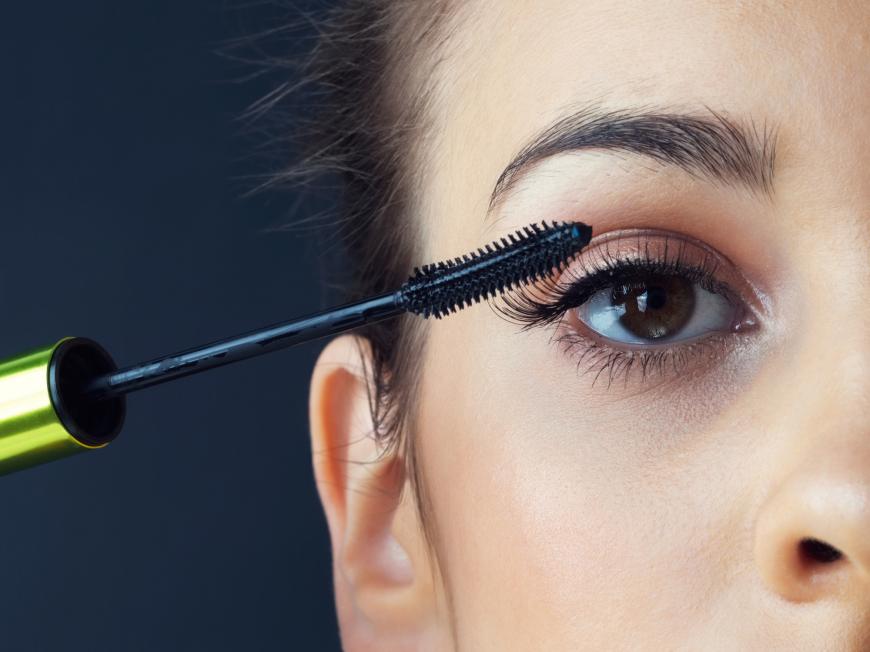 Lange Wimpern und ein sexy Augenaufschlag – mit diesen 5 Tricks klappt's!