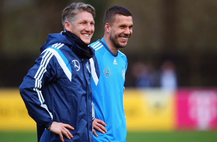 Bastian Schweinsteiger und Lukas Podolski sind auch fernab des Spielfelds ein super Team!