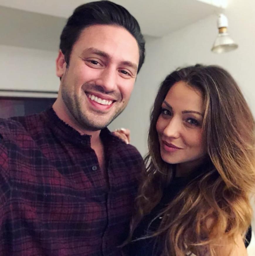 In der TV-Sendung „Der Bachelor“ hat es zwischen Daniel Völz und Kristina Yantsen gefunkt. Sie haben keinen Zweifel daran, dass ihre Liebe für immer hält. Eine Hochzeit könnte dieses Versprechen nun besiegeln.