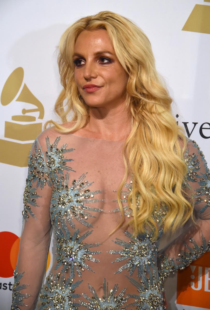 Was für eine Ehre! Britney Spears ist das neue Gesicht der „Kenzo“-Kampagne. Mit “neu“ hat es die Luxusmarke ziemlich genau genommen, denn die Bilder sind ein echter Photoshop-Fail...