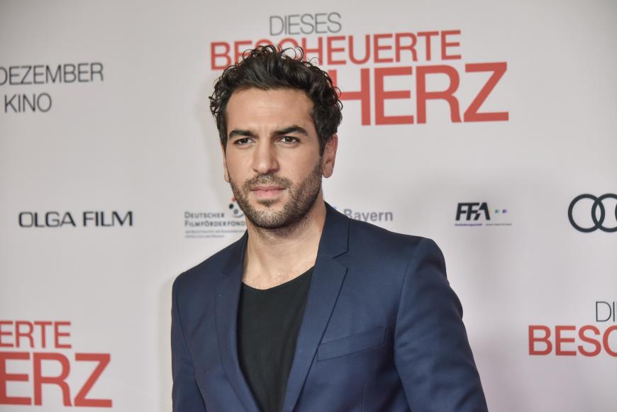 Wir alle kennen Elyas M'Barek mit seiner Wuschelmähne. Und auch die macht den Schauspieler doch gerade aus. Doch seine Haare sind nun raspelkurz! 