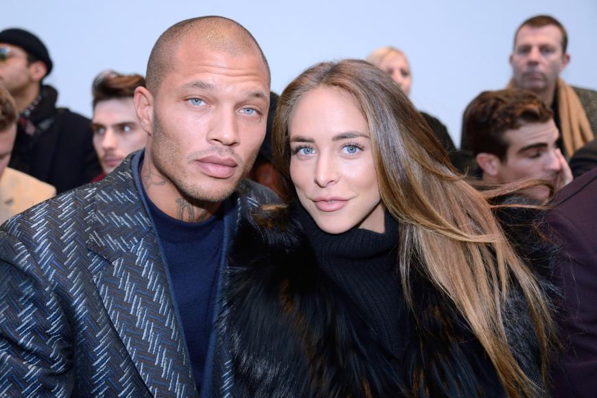 Nichtmal ein Jahr sind Jeremy Meeks und Chloe Green ein Paar. Jetzt soll die Topshop-Erbin vom Ex-Häftling schwanger sein.