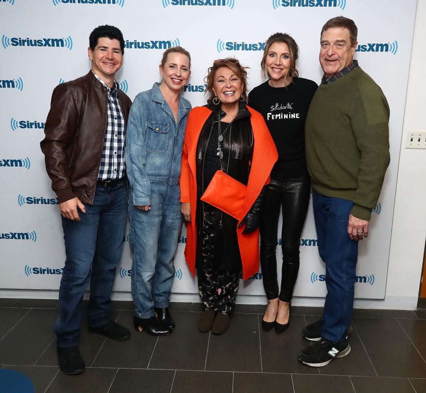 Im März feierte der Cast von „Roseanne“ sein Seriencomeback. Doch nun drohen viele Amerikaner die Hit-Show zu boykottieren.