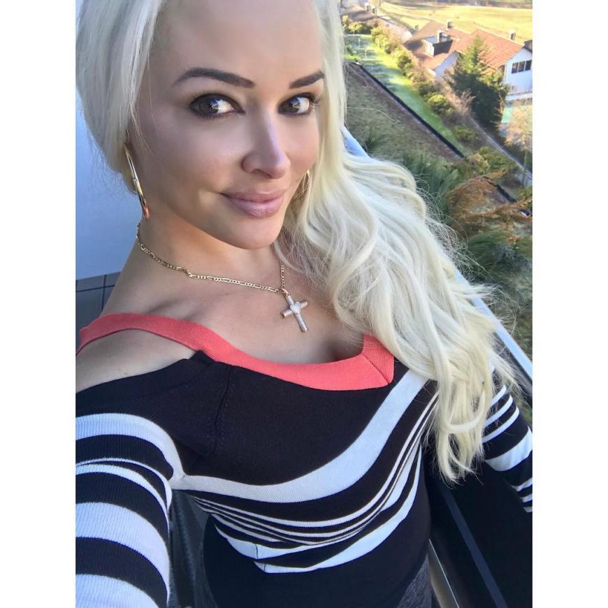 Mit diesem Selfie reagierte Daniela Katzenberger auf fiese Kommentare.