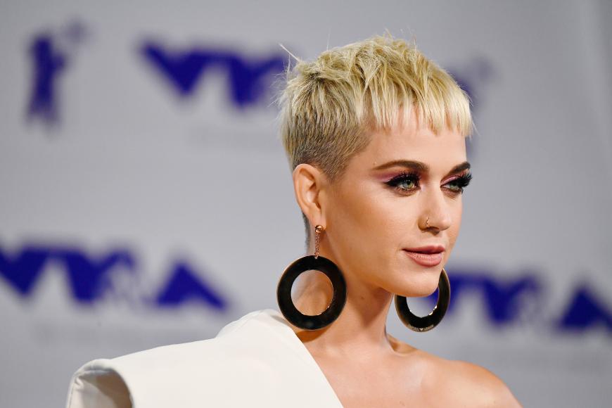 Vor den Fernsehkameras machte Katy Perry gute Miene zum bösen Spiel, doch die Worter ihrer Mutter müssen sehr an ihr nagen.