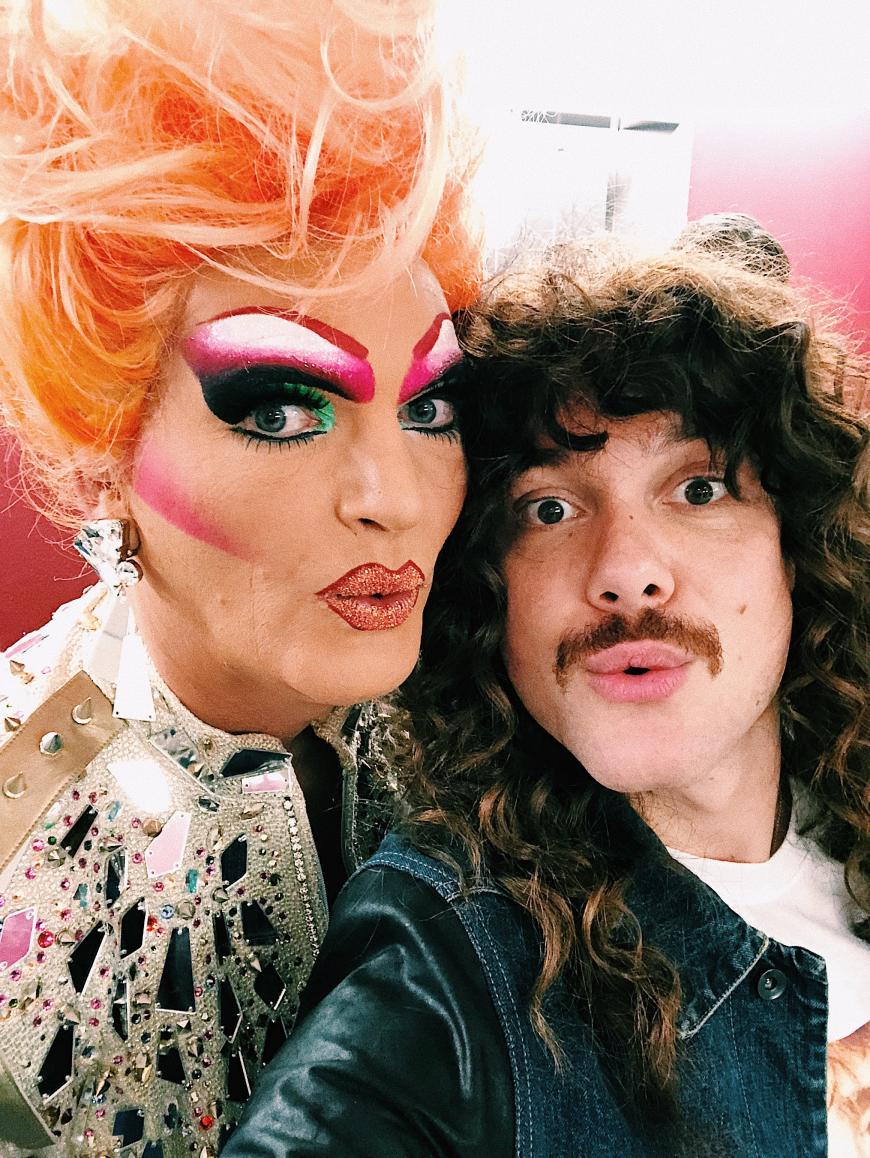 Olivia Jones und Riccardo trafen sich auf Toilette während der Werbepause