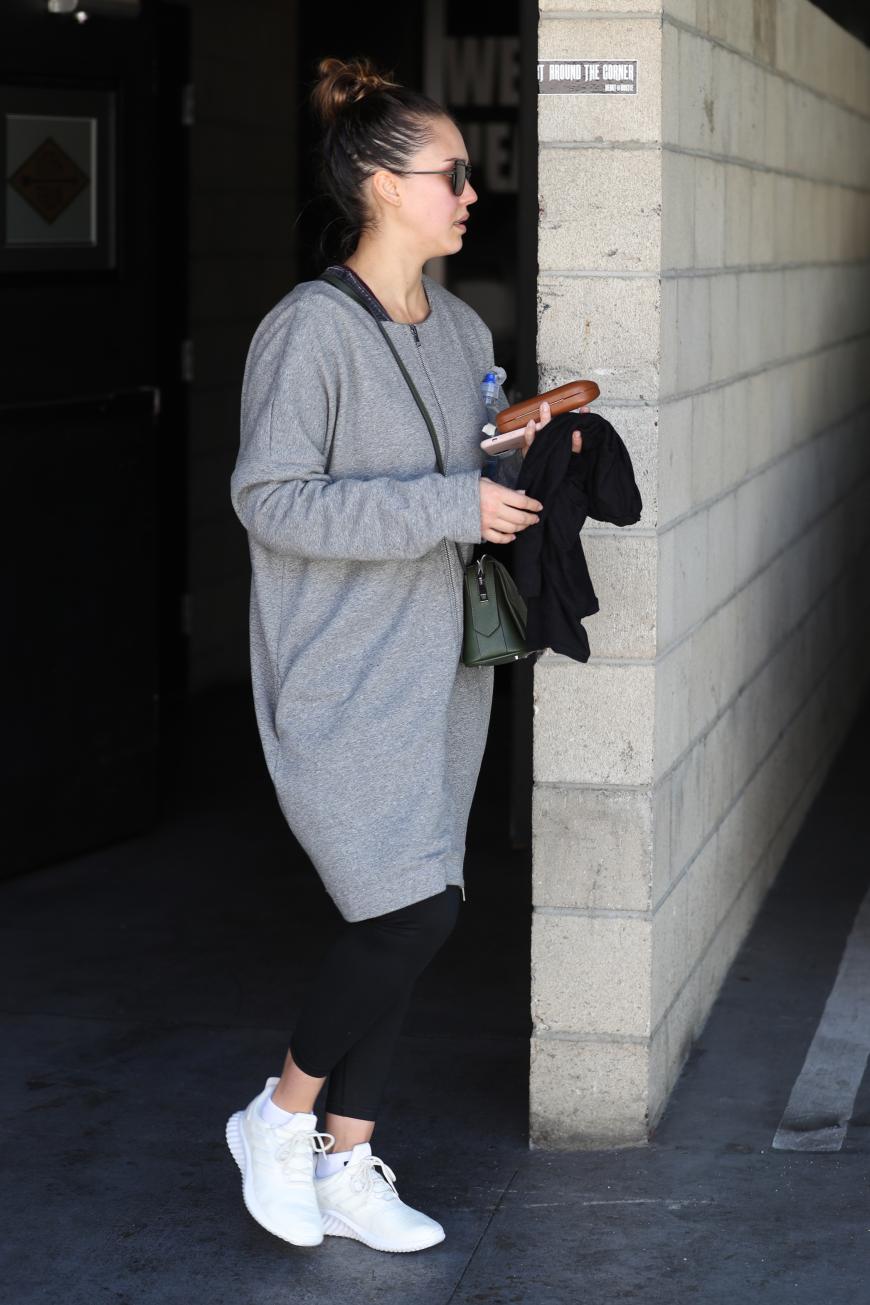 Jessica Alba: Schlimmer Kilo-Frust! - Bild 2