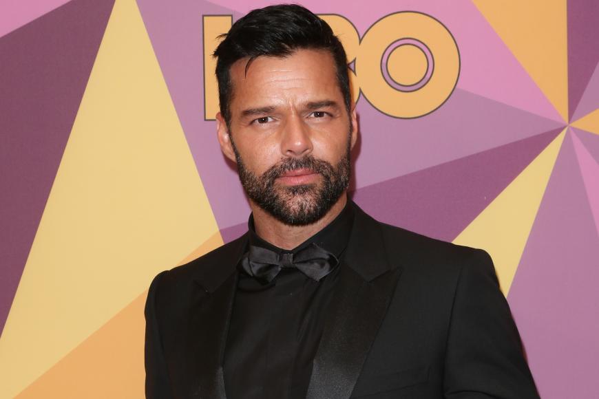 Nach seiner Homosexualität jetzt das nächste Outing. Ricky Martin führt eine offene Beziehung!