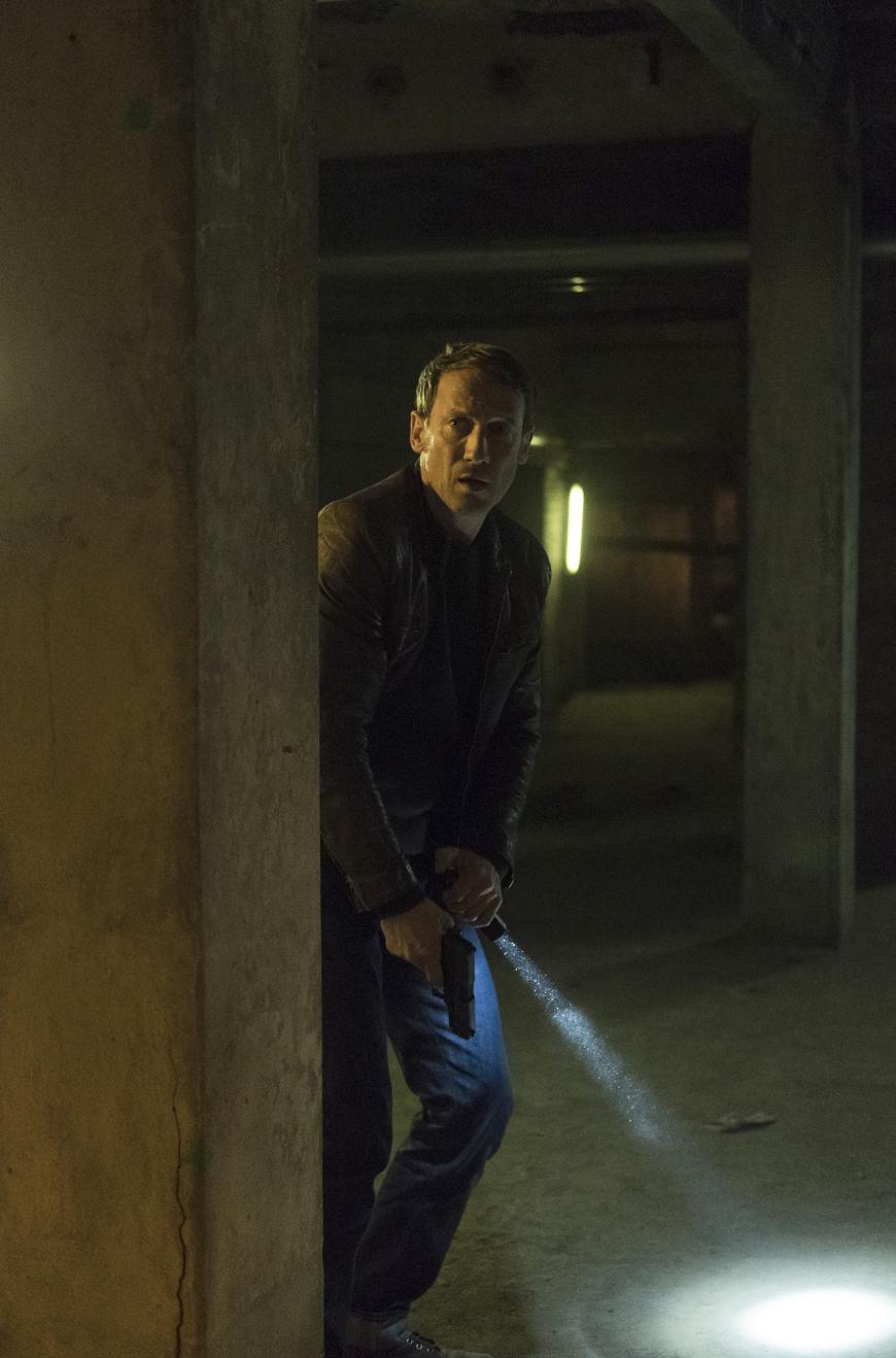 Tatort „Alles was Sie sagen“, am Sonntag, 22.04., um 20:15 Uhr im Ersten. Kommissar Thorsten Falke (Wotan Wilke Möhring) hört plötzlich Schüsse.