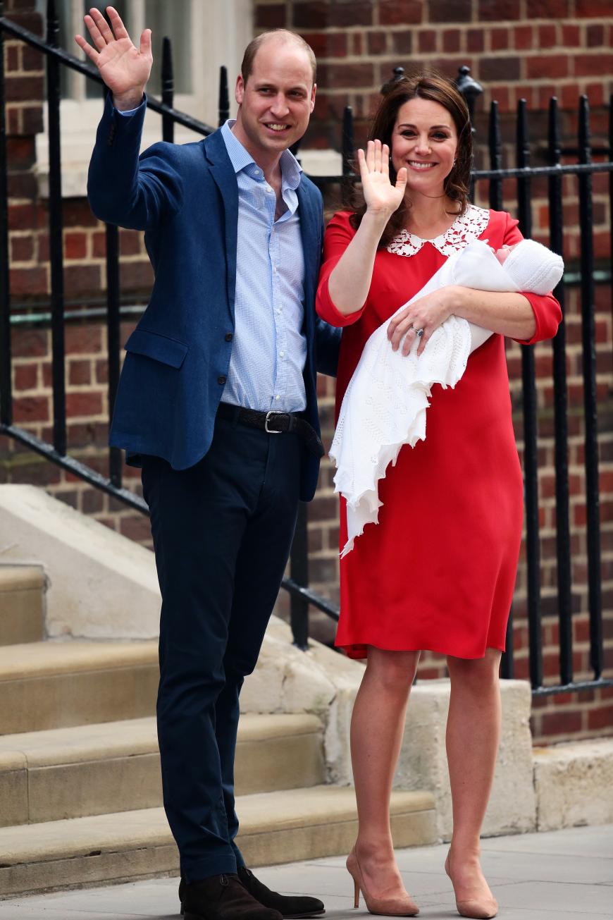 Da ist es! Kate und William zeigen ihr Nesthäkchen.