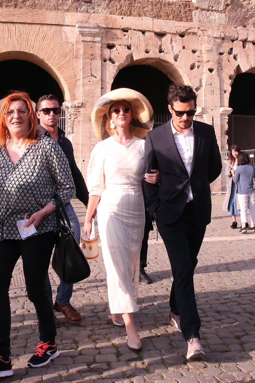 Diese Bilder aus Italien sind mehr als eindeutig! Sängerin Katy Perry und Schauspieler Orlando Bloom sind wieder ein Paar. 