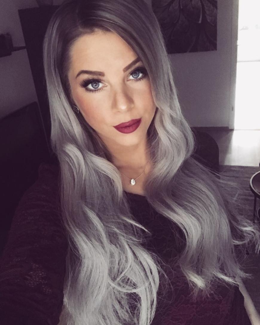 „Mein Papa ist der schönste Engel im Himmel“, schreibt die Influencerin im Internet.