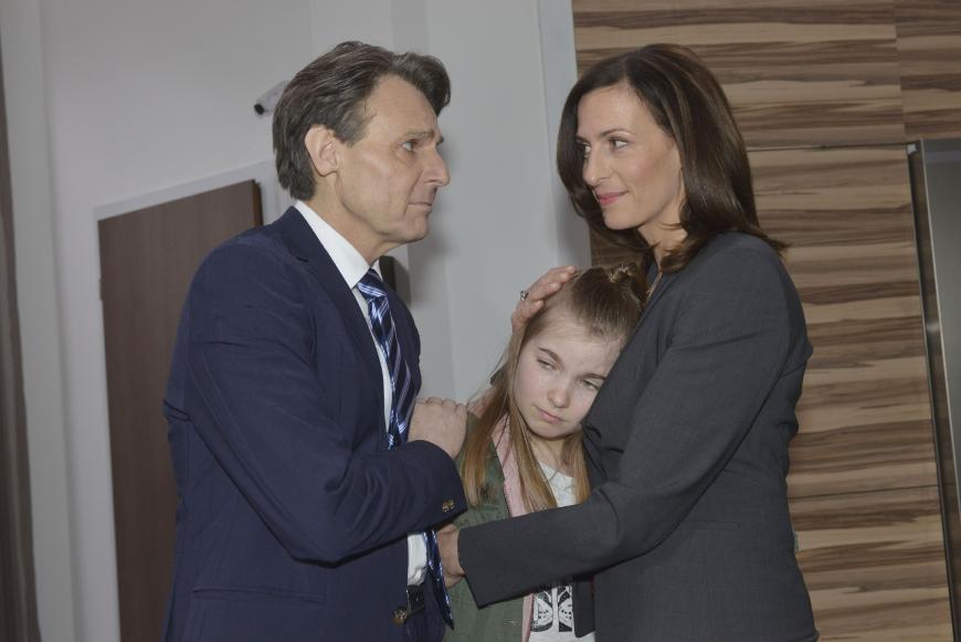 Noch ist nicht bekannt, wie der Ausstieg von Katrin Flemming in der Soap erklärt wird und was dann aus ihrer Tochter Johanna wird.