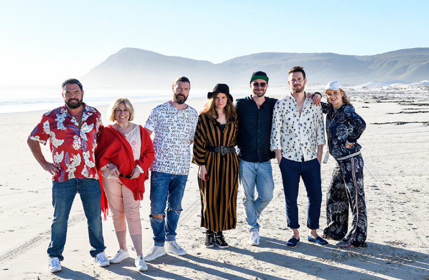 Diesmal ist Mark Forster (2. v. l.) Gastgeber bei „Sing meinen Song“, immer dienstags 20.15 Uhr auf VOX. Mit dabei (v. l.): Rea Garvey, Leslie Clio, Marian Gold, Johannes Strate, Judith Holofernes und Mary Roos.