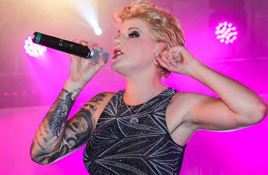 Melanie Müller ist eigentlich in festen Händen.