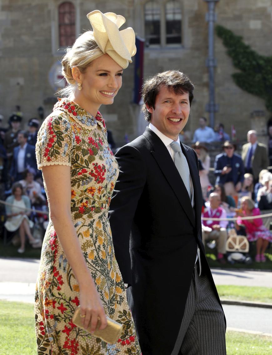 James Blunt kommt in Begleitung seiner Frau Sofia Wellesley.