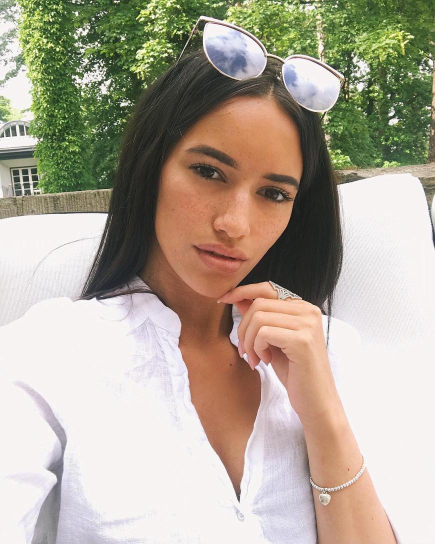 Im Sommer wird Hanna Weig selbst vor den Altar treten und ihren Freund Jörn Schlönvoigt heiraten.