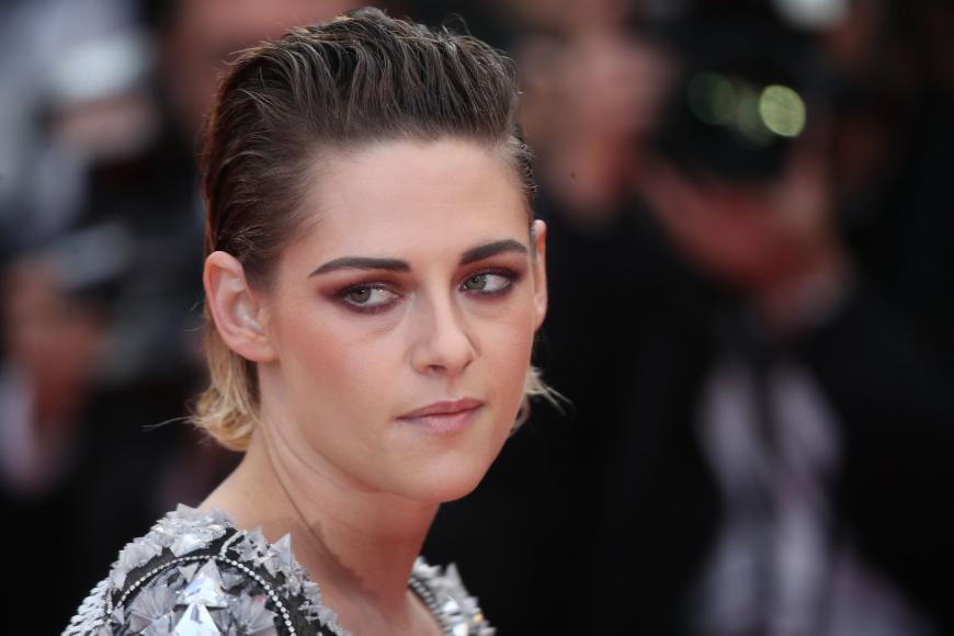 Kein Bock! Statt nett in die Kamera zu lächeln, macht Kristen Stewart in Cannes ein genervtes Gesicht.