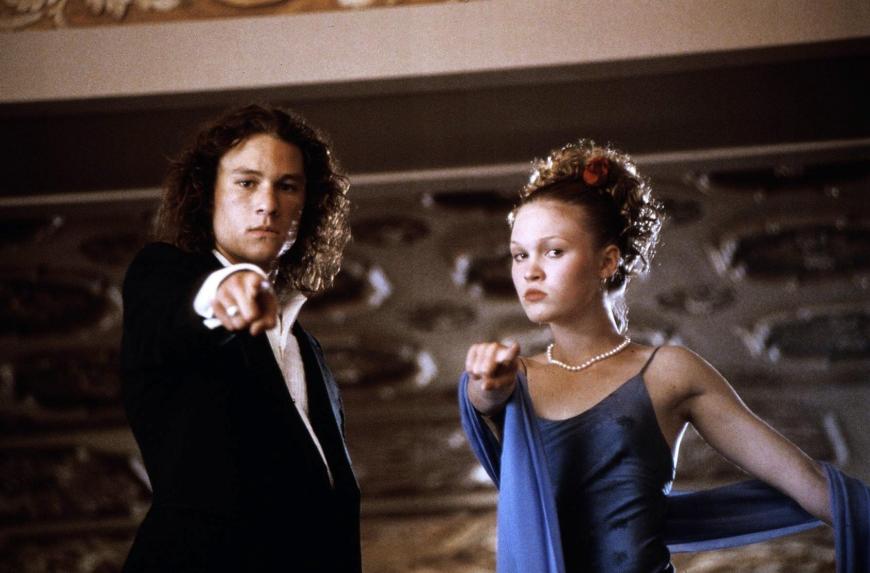 „10 Dinge, die ich an Dir hasse“ ist eine US-amerikanische Filmkomödie des Regisseurs Gil Junger aus dem Jahr 1999, die auf William Shakespeares Theaterstück „Der Widerspenstigen Zähmung“ basiert.