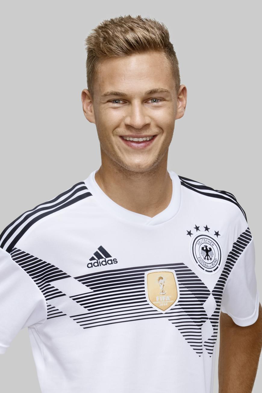 Ebenfalls beim FC Bayern München spielt Abwehr-Kicker Joshua Kimmich.