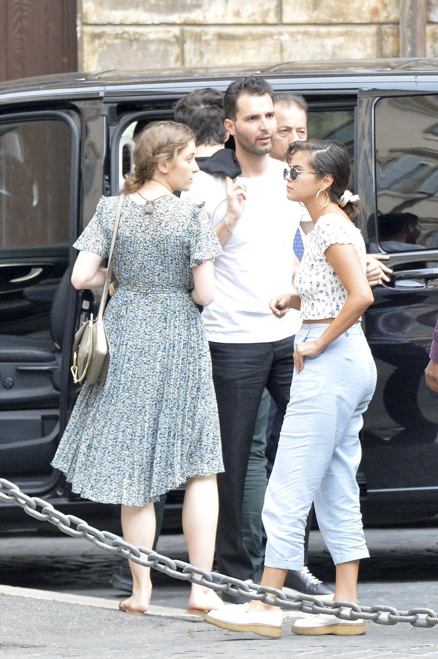 Selena Gomez macht gerade mit dem Film-Produzenten Andrea Iervolino Rom unsicher. Die beiden kennen sich bereits seit zwei Jahren ... Wird nun aus Freundschaft Amore?