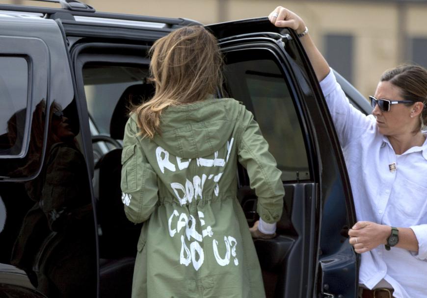 Dieser Parka im Military-Style von Zara erhitzte die Gemüter. Der Aufdruck