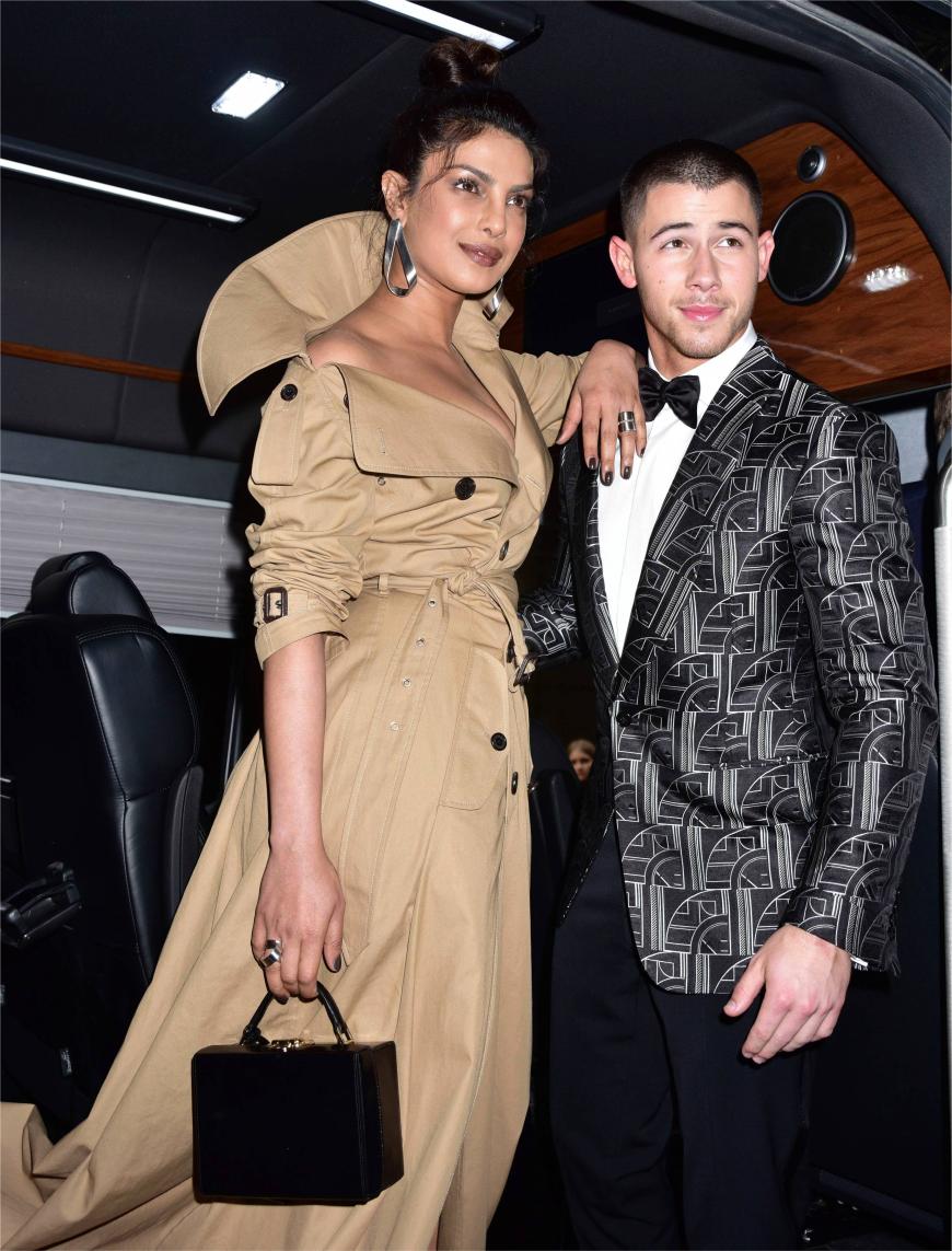 Priyanka Chopra und Nick Jonas haben ihre Liebe offiziell bestätigt.