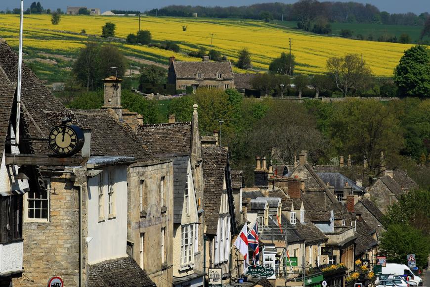 In der ländlichen Region Cotswold in England wollen sich die beiden einen Ruhepol schaffen.