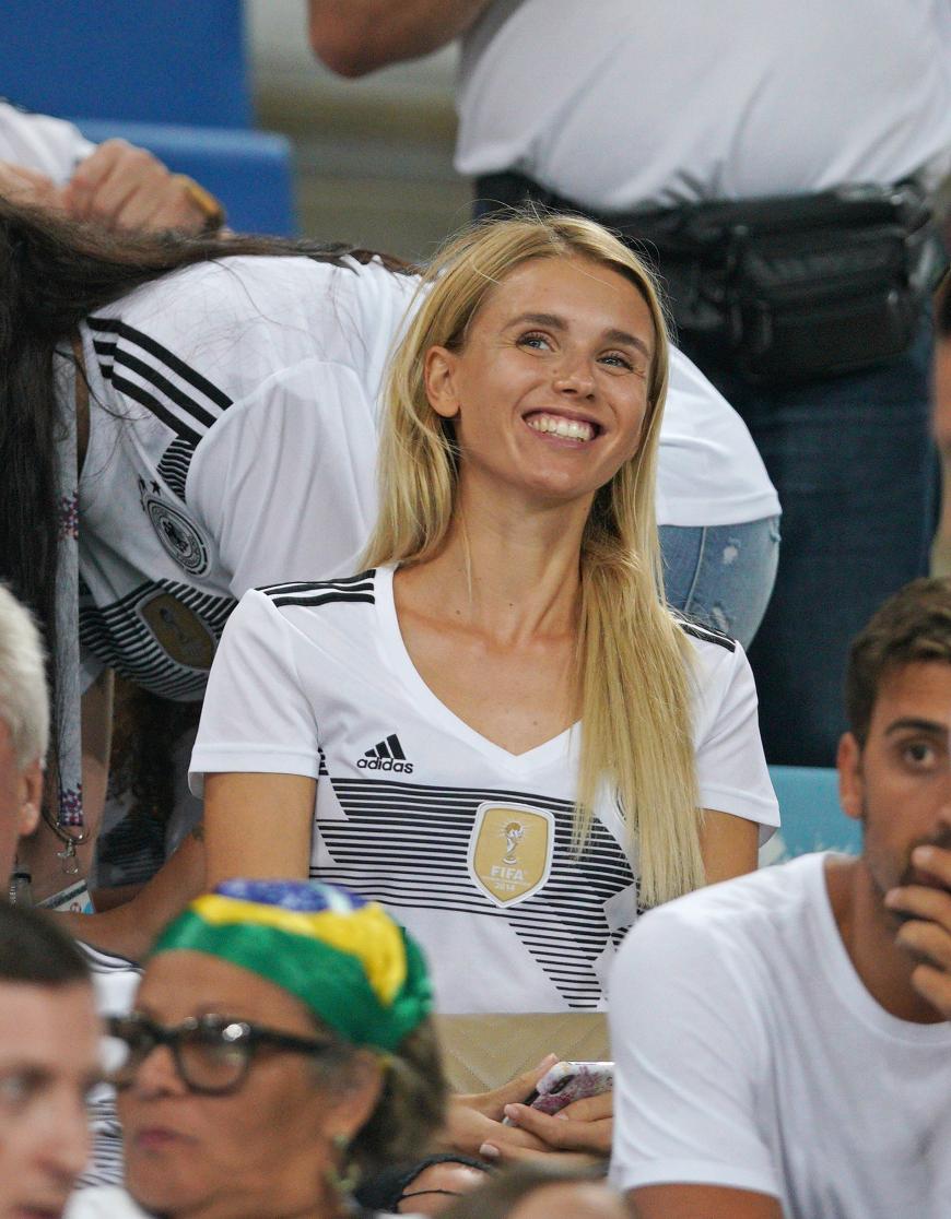 Bildhübscher Support: Scarlett Gartmann