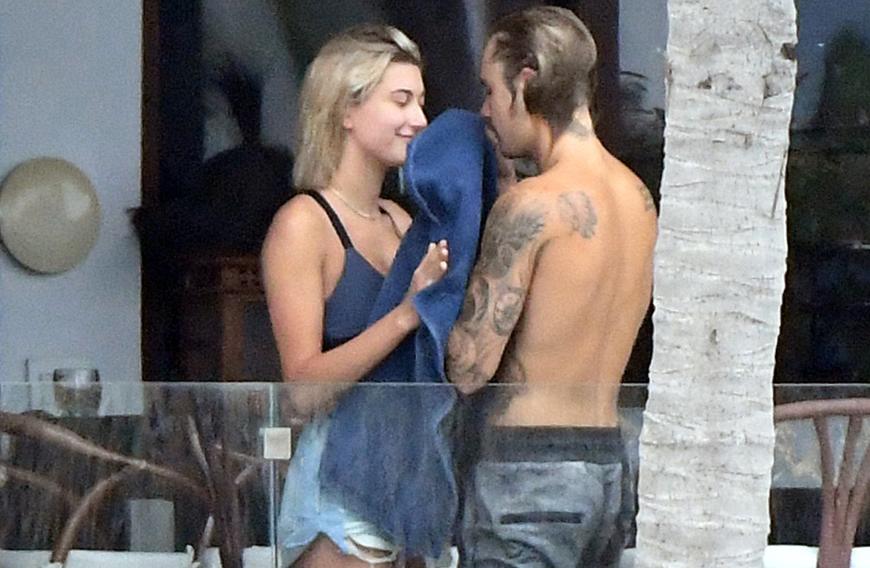 Hailey Baldwin hat von Justin Bieber einen Heiratsantrag bekommen und wurde jetzt mit einem funkelnden Ring am Finger gesichtet.