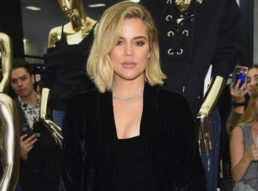 Khloé Kardashian hat auf Instagram erklärt, sich eine Nasen-OP zu wünschen.