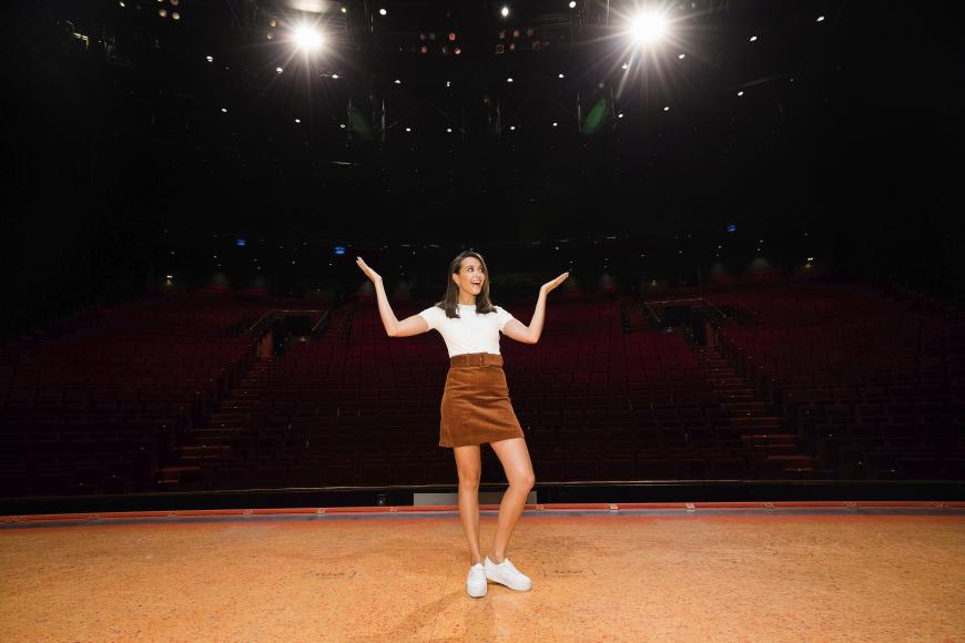 Ein Traum wird wahr: Die 28-Jährige wird Prinzessin im Orient-Musical.