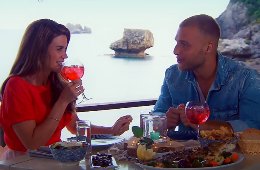 Ob der Drink Nadine geholfen hat, die Stimmung beim Einzel-Date mit Filip zu lockern?