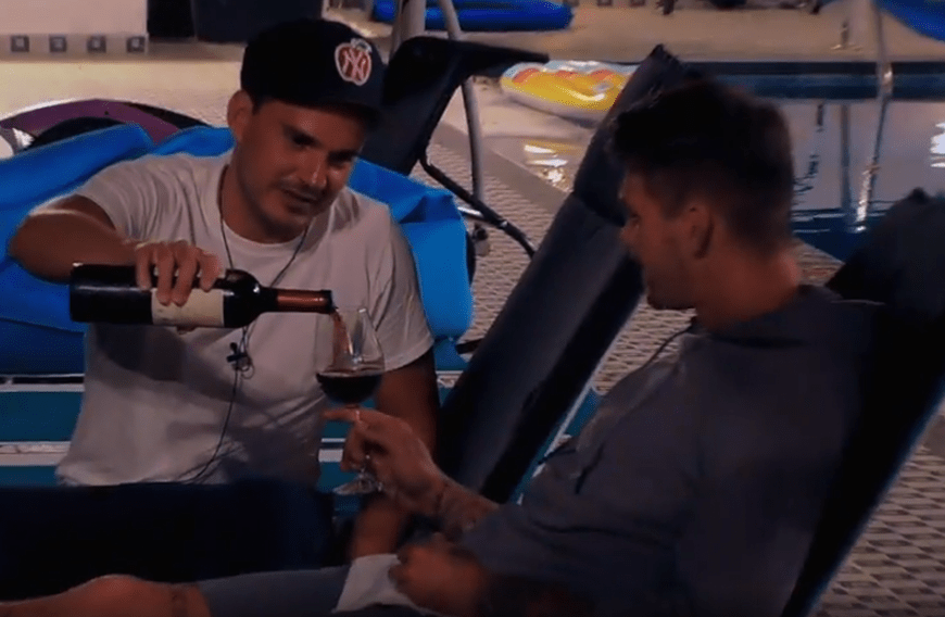„Bier auf Wein, das lass sein“: Sören und Brian achten auf die richtige Reihenfolge.