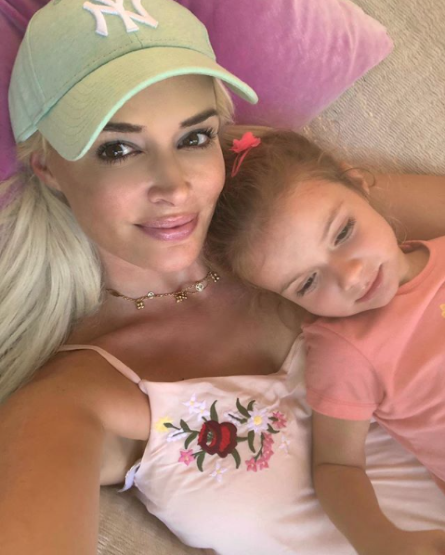 Mama-Tochter-Selfie! Sophia sieht ihrer Mama immer ähnlicher.
