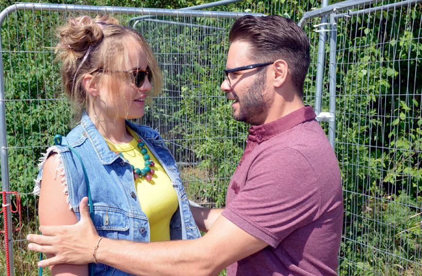 GZSZ-Baby-Hammer: Ist Jule, gespielt von Luise von Finckh, tatsächlich schwanger von Tuner, gespielt von Thomas Drechsel? DAS erzählte Luise jetzt in einem Netz-Clip. Wollte sie die Fans nur schocken oder stimmt das wirklich?!