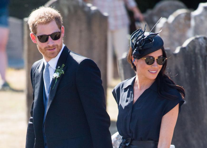 Die Gerüchteküche um das königliche Paar brodelt. Viele Fans der Royals warten darauf, dass Meghan schwanger wird und mit ihrem Prinzen ein Kind bekommt. Oder vielleicht adoptieren Harry und Meghan auch ein Kind?