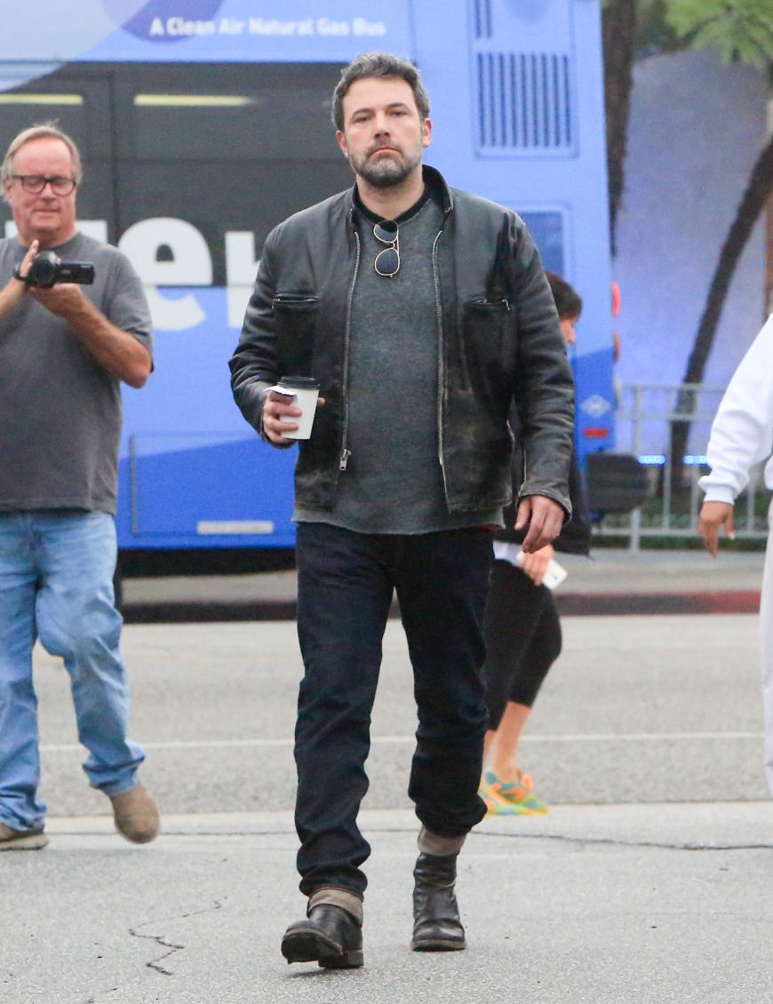 Alle guten Dinge sind drei - Zum dritten Mal hat Hollywood-Star Ben Affleck in eine Entzugsklinik eingecheckt und diesmal soll eine Luxus-Einrichtung in Malibu sein Alkoholproblem bekämpfen können. 