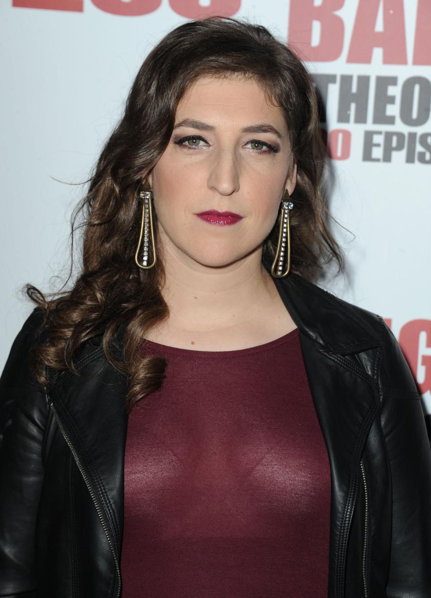 Traurige Gesichter bei den Fans auf der ganzen Welt: „The Big Bang Theory“ endet nächstes Jahr. Aber nicht nur die Millionen Anhänger sind völlig fassungslos, auch Serien-Star Mayim Bialik ist den Tränen nahe.