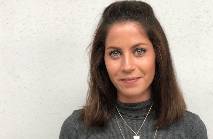 Valea hat es tatsächlich getan! Ihre Haare sind jetzt 20 cm kürzer und Sina trägt in der RTL-Serie jetzt einen modernen Long-Bob ...