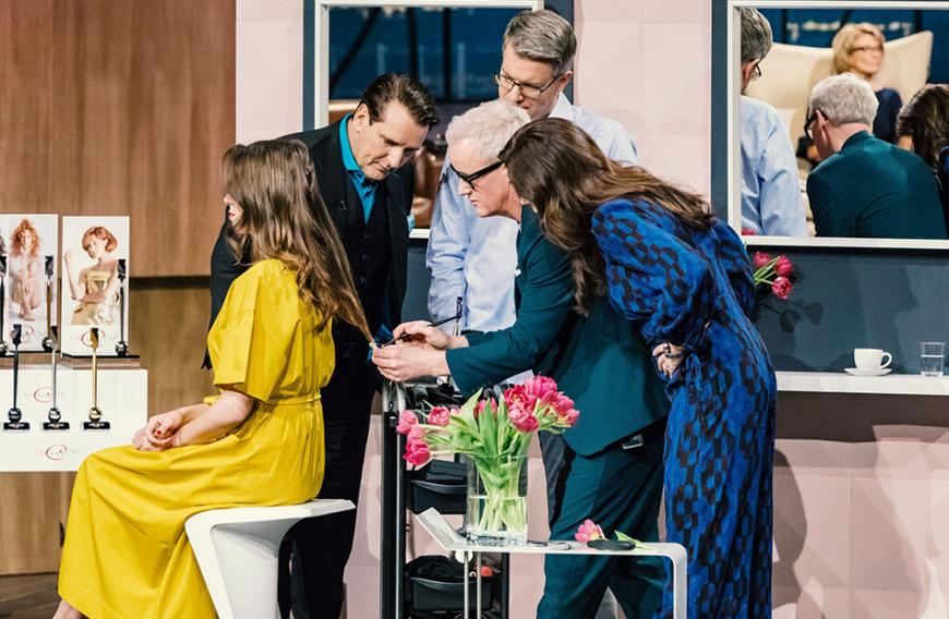 Doch was passiert eigentlich wirklich, nachdem Ralf Dümmel (l.), Frank Thelen, Judith Williams (r.) und Co. einen Deal abgeschlossen haben. OKmag.de haben sie es erzählt ...