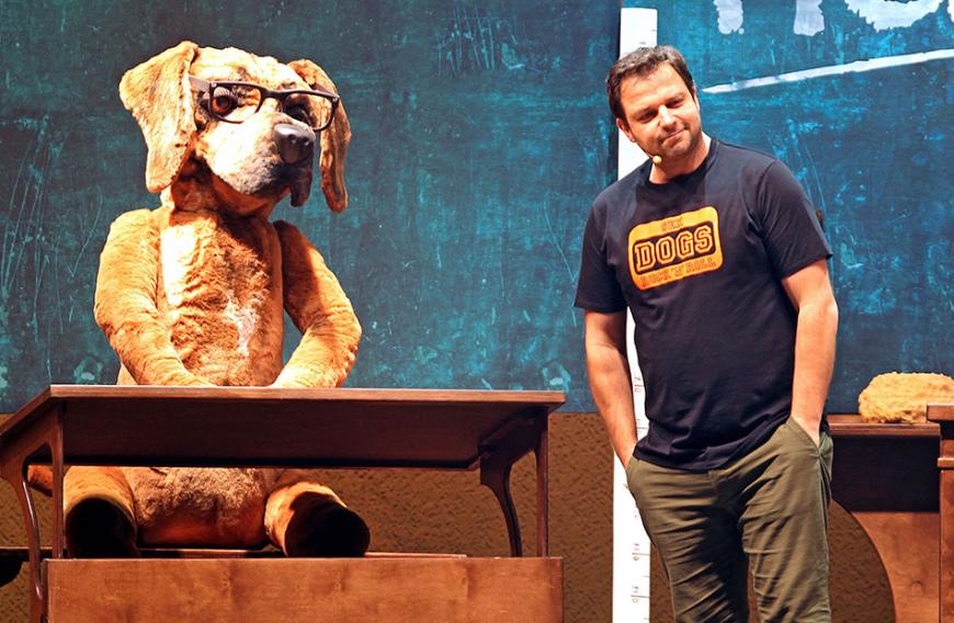 ... als Hunde-Trainer wurde er berühmt. In einer Show wurden jetzt Witze auf Kosten der Vierbeiner gemacht. Ein absolutes No-Go für Rütter.