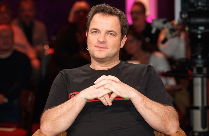 Martin Rütter versteht absolut keinen Spaß, wenn es um das Wohl von Tieren geht ...